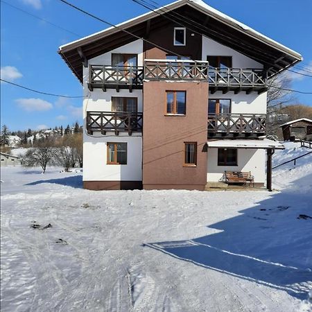 Guest House Stari Druzy Slavske Exteriör bild