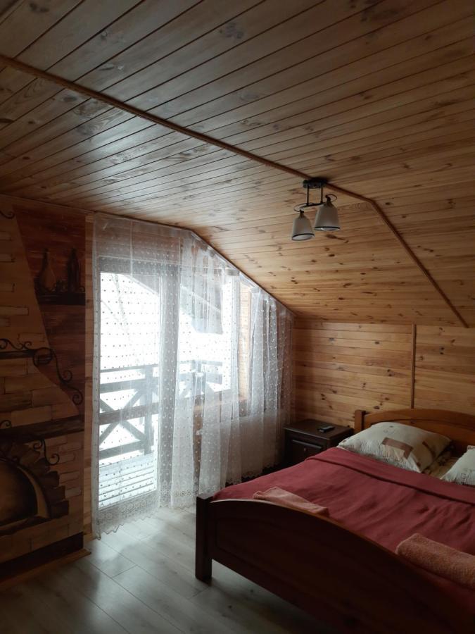 Guest House Stari Druzy Slavske Exteriör bild
